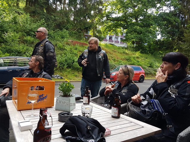 Foto 22.05.18, 21 59 50 (2).jpg